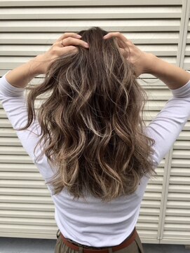 ヘア イズム 表参道(HAIR ISM) ハイライト×グラデーションカラー