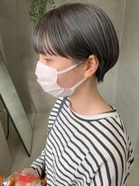 テトヘアー(teto hair) マッシュショート、ワイドバング、耳掛け、ブルーブラック