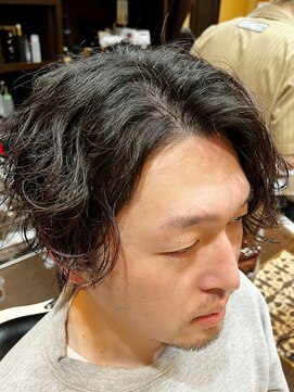 ヒロギンザバーバーショップ 大宮店(HIRO GINZA BARBER SHOP) 波打ちスパイラル 波巻きパーマ