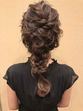 ラウレア 博多店(laulea) #ヘアセット#編みおろし