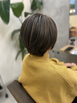 ルーメ(lume) ショートボブ ハイライト