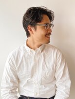 手々 メンズラフパーマ