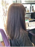オリーブアッシュのセミロング