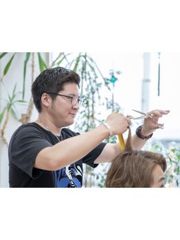 【実力派スタイリスト在籍】リピート顧客90％以上！安定した技術力で一人ひとりのなりたい自分を叶えます！