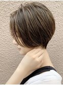 ショートボブ丸み襟足ハンサムショート　渋谷　表参道