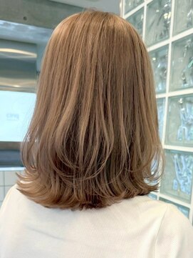 エリマ 横浜西口(elima) 横浜イルミナカラーレイヤーカットミルクティーベージュカラー