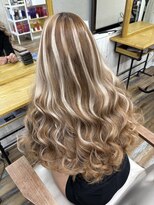 ヘアスタジオワン 藤沢店(HAIR STUDIO ONE)&nbsp;地毛にスーパーロングのホワイトメッシュ