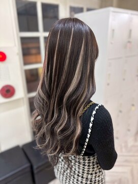 ベルグローアルファ(BELLE GROW ALPHA) シールエクステで作るデザインスタイル