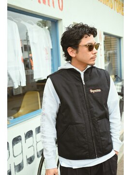 フォーコーナーズカットショップフェイビーズ 名古屋西(FourCornersCutShop favey's) 大人ショートパーマスタイル