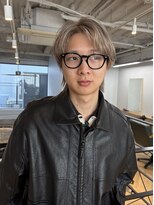 ヌープヘアーアイス(NUUP.hair ici) ミルクティーベージュ×センターパート