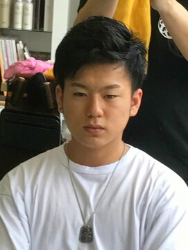 カットカットパセリクラブ 霞ヶ関店 ニュアンスかーる