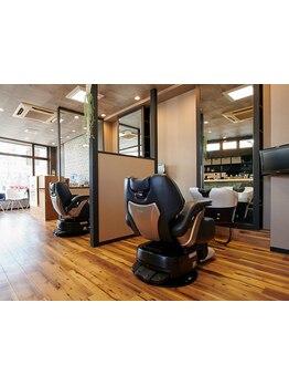 半個室&完全個室のバーバー♪周りを気にせずリラックスしてお過ごしいただけます☆女性専用ブースも有◎