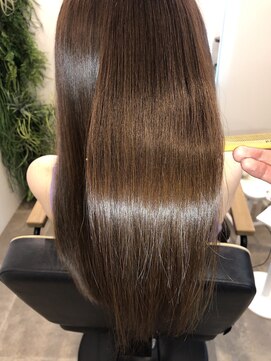 アールサロン アオヤマ(Rr SALON AOYAMA) サファイアストレート