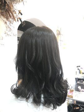 ヘア デザイン 虹いろのはさみ ゆるっとふわっと巻き