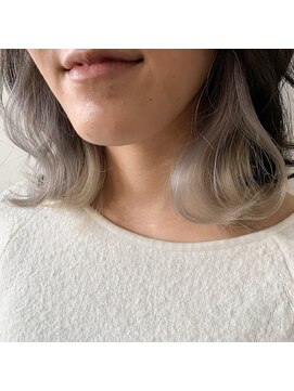 オル(Olu) 【MASAYA】インナーカラー×パールホワイト