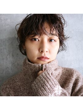 ハーヒム(her him) her.him/tominaga/400