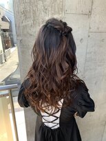 編み込みヘアアレンジ