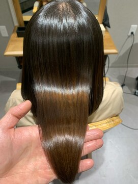 クラッチ 天王寺(CLUTCH) 大人可愛い小顔美髪ストレートロングツヤ髪艶感髪質改善 A1