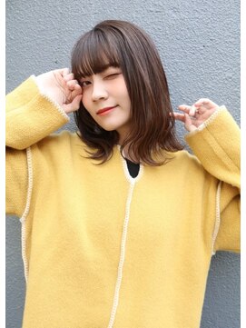 ブゾン(buZon) 【buZonブゾン】顔周りレイヤーミディアムヘア