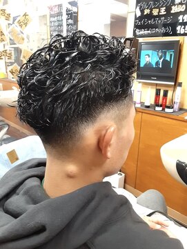 コダマ 新大塚店(KODAMA) アップバングツーブロックパーマスタイル（マッシュパーマ）床屋