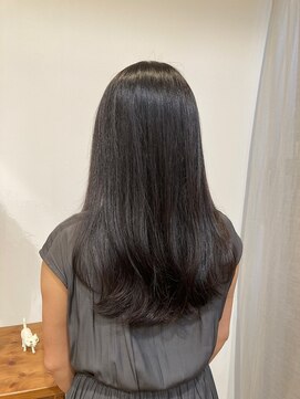 シルフィ(sylph) 黒髪 ナチュラルレイヤー