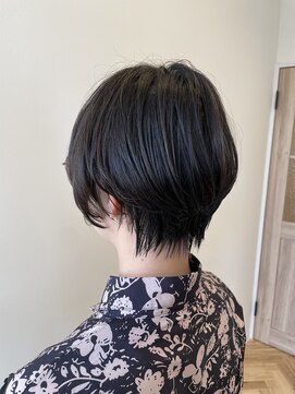 ビューティーワークスループライン(beautyworks LoopLine) 簡単スタイリングでつくるショート