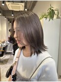 大串 ブリーチ グレージュ×レイヤーボブ