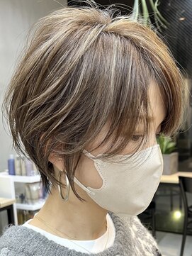 ラフ 新宿(Laff) 似合わせカット20代30代40代50代くびれショート丸みショートボブ