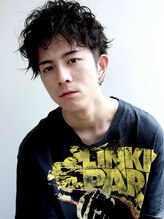 Men's salon Dahlia 恵比寿 メンズカット/メンズパーマ/ダウンパーマ/ブリーチ/カラー 恵比寿メンズツーブロック無造作ショート