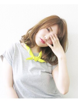 プリモドットリアン(primo…lien) primolien×ハイトーン×カジュアル×イエロー