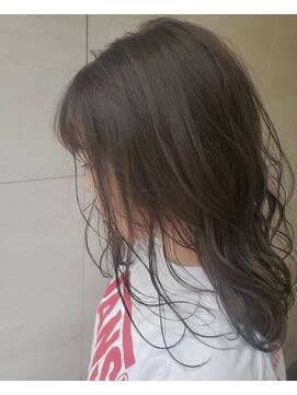 アイコニック 天神店(ICONIQ) ミディアムレイヤー×マットアッシュ