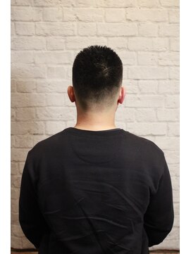 銀座マツナガ 新宿野村ビル店 0ミリフェードバーバースタイル