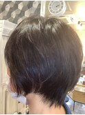 ショートボブ