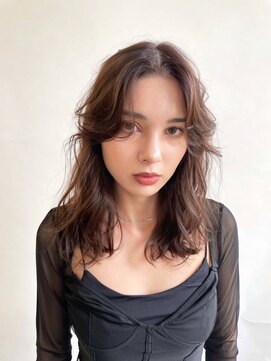 クーラ(Cura) 大人ガーリー/かき上げバング/セミロング/パーマ