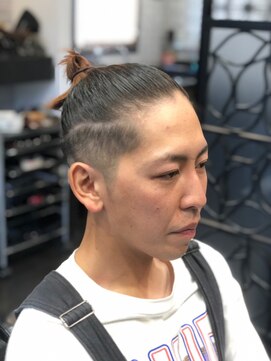 ヒロザバーバー(HIRO THE BARBER) フェード