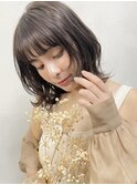 外ハネボブ　ミディアムボブ　アッシュブラウン　草加