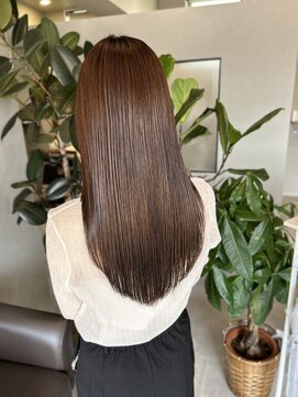 チラックス(ChilluX) さらつやロングヘア