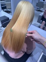 ステア ケース(stair case)&nbsp;抜きっぱなしブロンド髪質改善