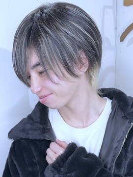 ブレイズヘアー(BLAZEhair) マッシュウルフ×ハイライト×インナーホワイト×ブリーチ３回