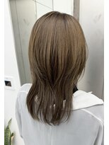 ビューナゴヤ 名駅(VIEW NAGOYA)&nbsp;ウルフカット/オリーブグレージュ/ブリーチ無し/レイヤーカット