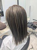 ロエネ(LOENE) ［佐々木］グレージュ系ハイライト