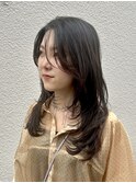 かきあげロングレイヤーヘアスタイル