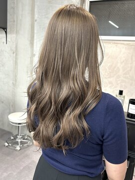 ハロ(Halo) ブリーチ1回/ミルクティーブラウン/ハイトーンロングヘア/韓国