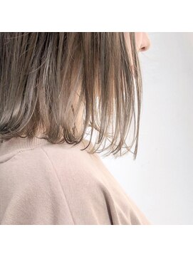 ガーランドウメダ(Garland umeda) ハイトーンベージュ