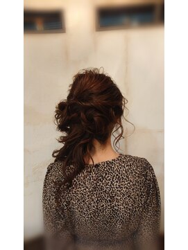ヘアドゥ デ コントラクテ 宮の沢店(hair do Decontracte) ハーフアップ