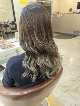 トモズヘアデザイン(Tomo's Hair Design) バレイヤージュグラデーションカラー