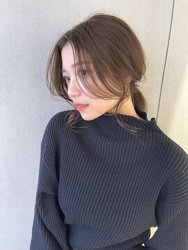 ユー(juu.) 【juu./柳迫】顔まわりの印象◎×シースルー長め前髪