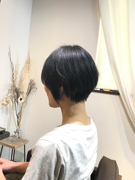 ワ ヘアー(wa-hair) ハンサムショート×ネイビーグレー髪質改善メテオ×ミントグレー