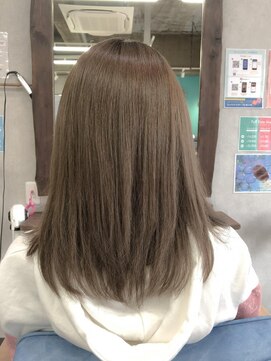 レヴェリー(REVERIE) #ケアブリーチ#ダブルカラー#ミルクティーベージュ