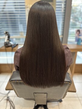 ヘアーアンドメイク アシュレ(Hair&Make assur'e) サラ艶ストレート